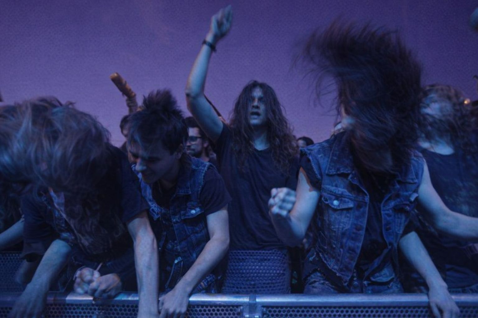 Rockfrisyr på riktigt: 7 smarta sätt att skydda håret – och när en hårtransplantation kan vara rätt